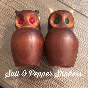Vintage 1970’s Wooden Owl Salt & Pepper Shakers
